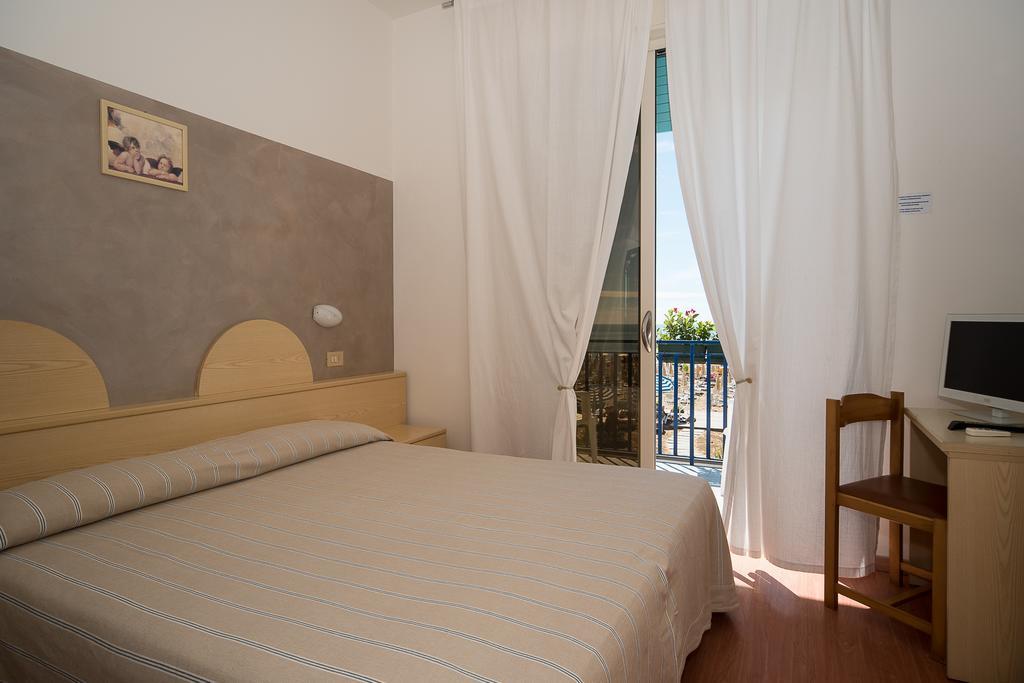 Hotel Conchiglia Лидо ди Йезоло Екстериор снимка